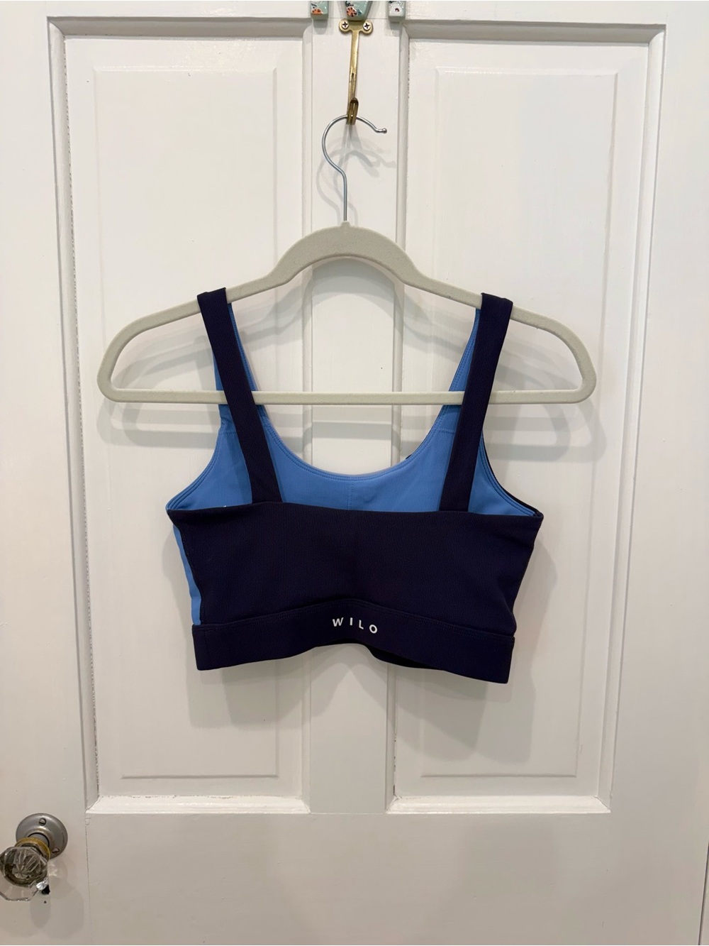 Colorblock WILO Set - Navy and Light Blue Sports Bra & Leggings - Picture 7 of 7